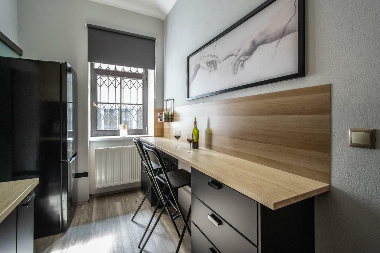 Stylish Apartments Close To Eden Garden プラハ エクステリア 写真
