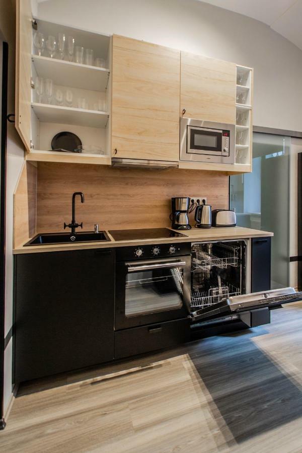 Stylish Apartments Close To Eden Garden プラハ エクステリア 写真