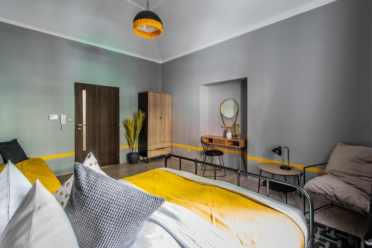 Stylish Apartments Close To Eden Garden プラハ エクステリア 写真