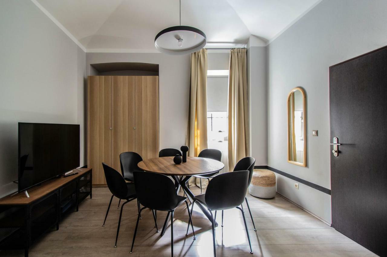 Stylish Apartments Close To Eden Garden プラハ エクステリア 写真